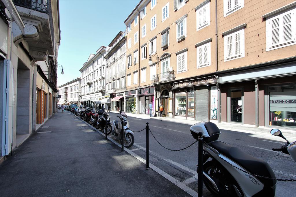 Residenza Corso Saba Hotel Trieste Exterior photo